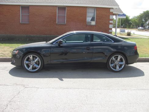 Used 2011 Audi A5 2.0T Premium Plus image 1