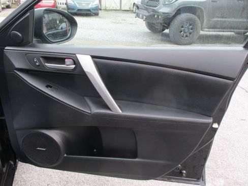 Used 2012 MAZDA MAZDA3 i Grand Touring image 24