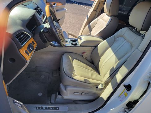 Used 2013 Lincoln MKX image 13