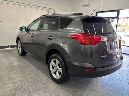 Used 2013 Toyota RAV4 XLE image 6