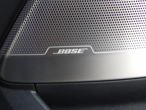 Used 2024 GMC Sierra EV Denali AWD/4WD image 9