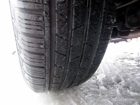 Used 2017 Hyundai Santa Fe Sport image 9