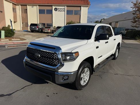 Used 2018 Toyota Tundra SR5 image 4