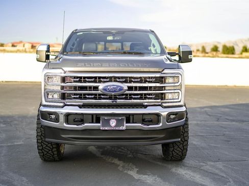 Used 2024 Ford F250 Lariat image 3