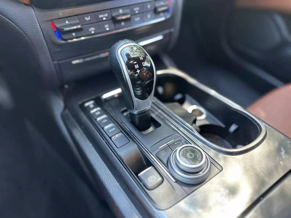 Used 2018 Maserati Ghibli UNAVAIL RWD image 19