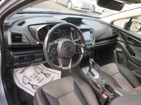 Used 2021 Subaru Crosstrek 2.0i Premium AWD/4WD image 9