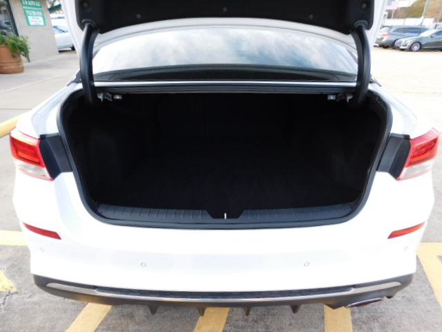 Used 2020 Kia Optima LX FWD image 6