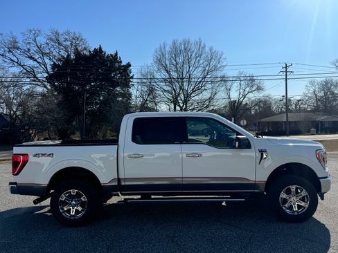Used 2023 Ford F150 XLT image 4