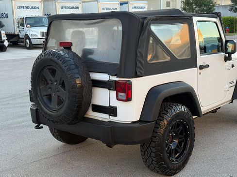 Used 2015 Jeep Wrangler Sport AWD/4WD image 43
