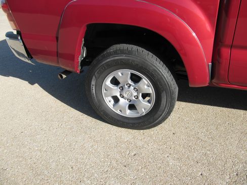 Used 2007 Toyota Tacoma TRD Off-Road image 7