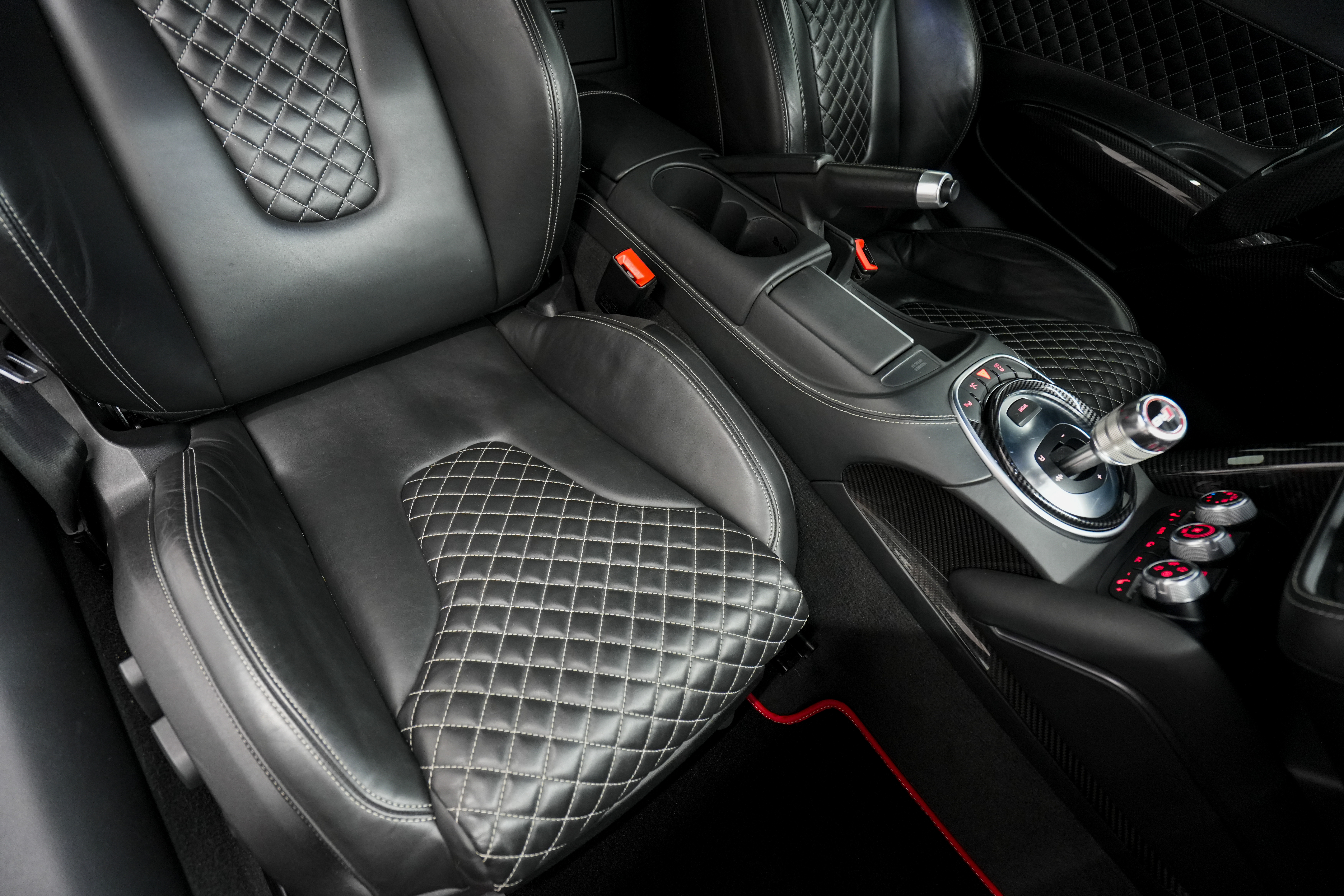 Used 2014 Audi R8 V10 plus Coupe AWD/4WD image 14
