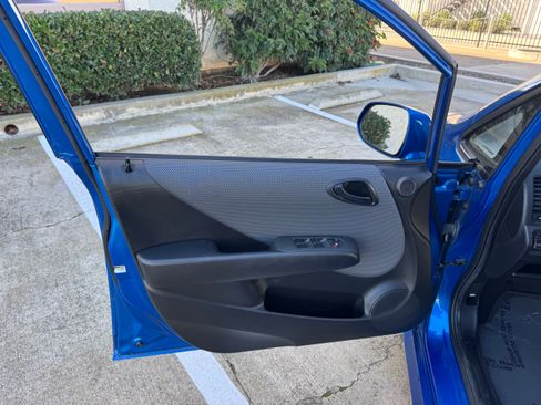 Used 2007 Honda Fit Sport image 18