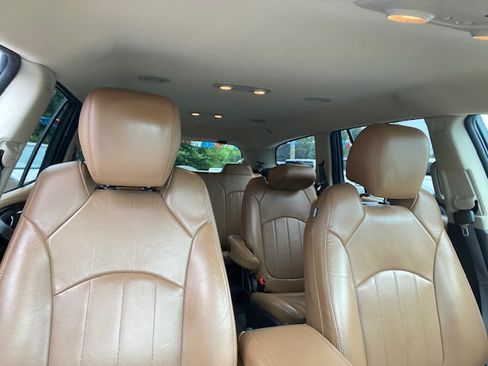 Used 2015 Buick Enclave FWD Leather image 17
