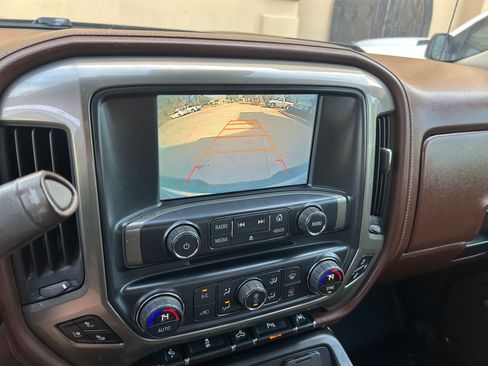 Used 2016 Chevrolet Silverado 1500 High Country image 12