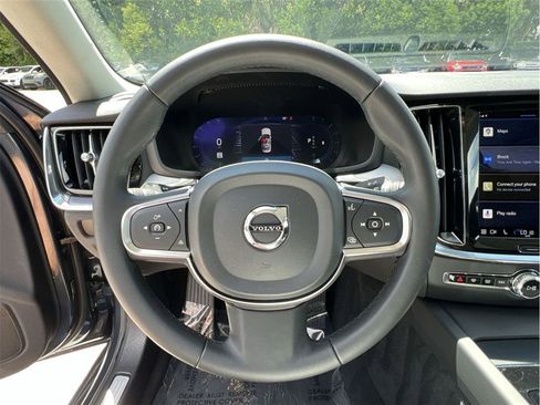 Used 2024 Volvo S60 B5 Core image 33