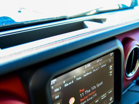 Used 2020 Jeep Gladiator Rubicon image 17