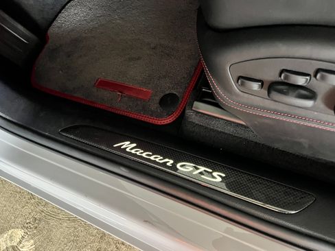 Used 2023 Porsche Macan GTS AWD/4WD image 17