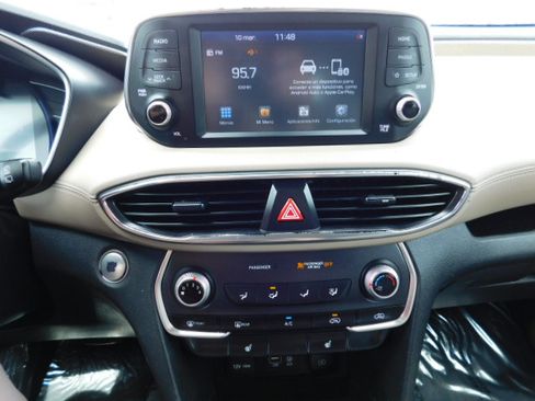 Used 2020 Hyundai Santa Fe SEL image 15