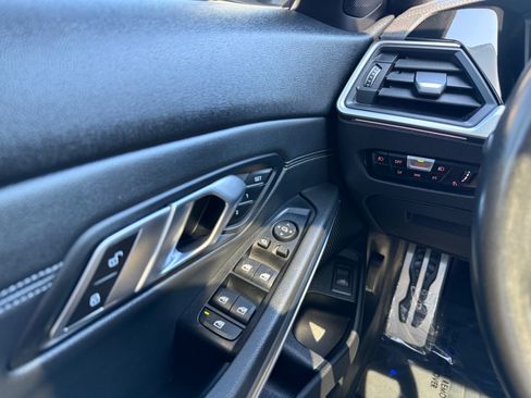 Used 2019 BMW 330i xDrive Sedan AWD/4WD image 15