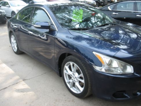 Used 2014 Nissan Maxima SV FWD image 3
