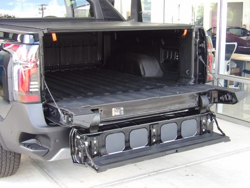 Used 2026 Chevrolet Silverado EV 4x4 Crew Cab Trail Boss image 18