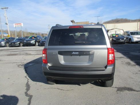 Used 2013 Jeep Patriot Sport image 7