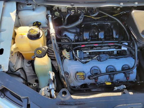 Used 2009 Ford Edge SEL image 15