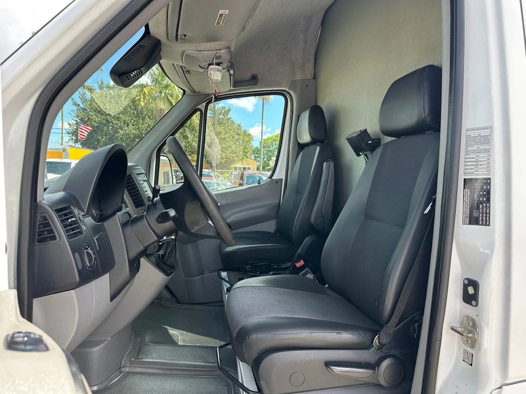 Used 2016 Mercedes-Benz Sprinter 2500 170 Extended Cargo image 15