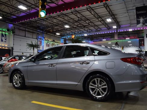 Used 2015 Hyundai Sonata SE image 12