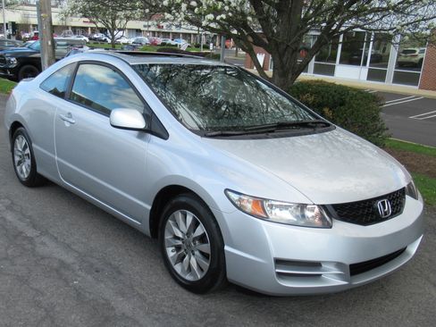 Used 2010 Honda Civic EX image 2