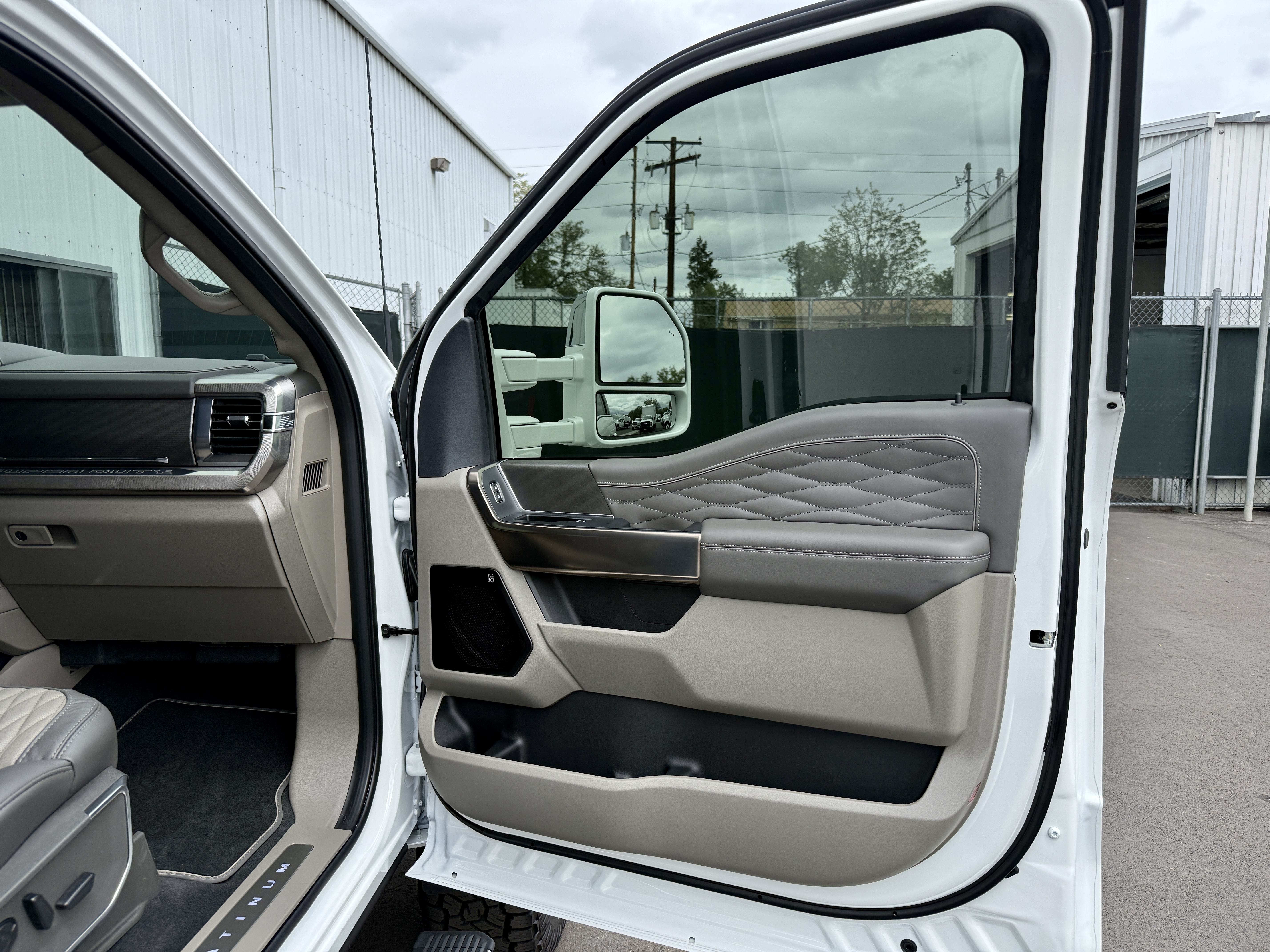 Used 2026 Ford F450 4x4 Crew Cab Super Duty image 8