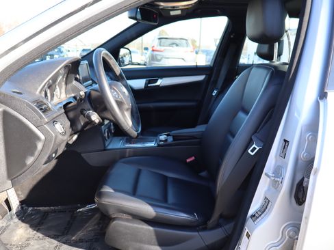 Used 2009 Mercedes-Benz C 300 image 11