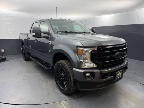 Used 2022 Ford F350 XLT image 6