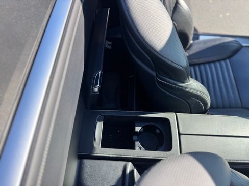 Used 2016 Mercedes-Benz SL 550 image 22