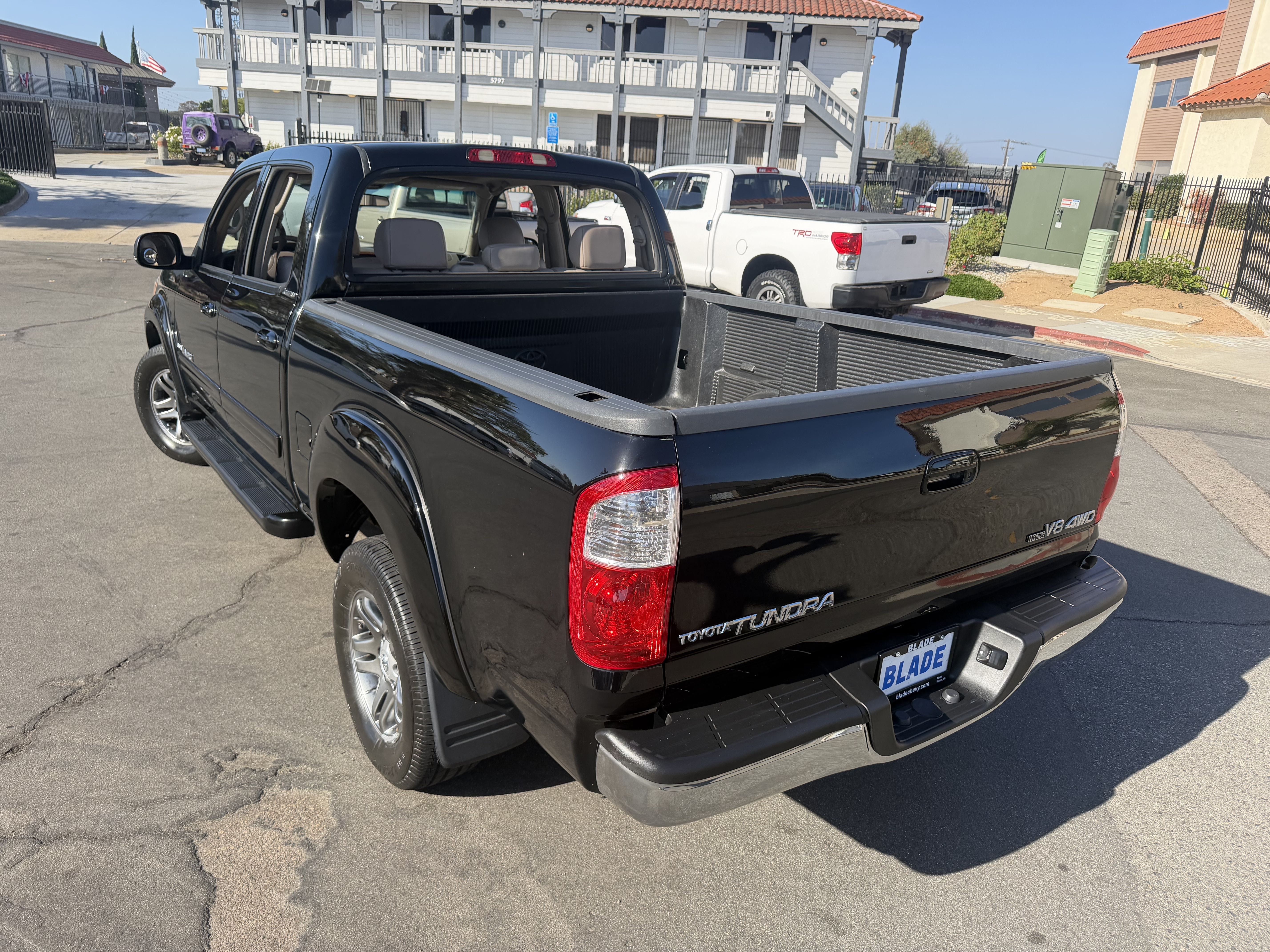 Used 2005 Toyota Tundra 4x4 Double Cab Limited image 6