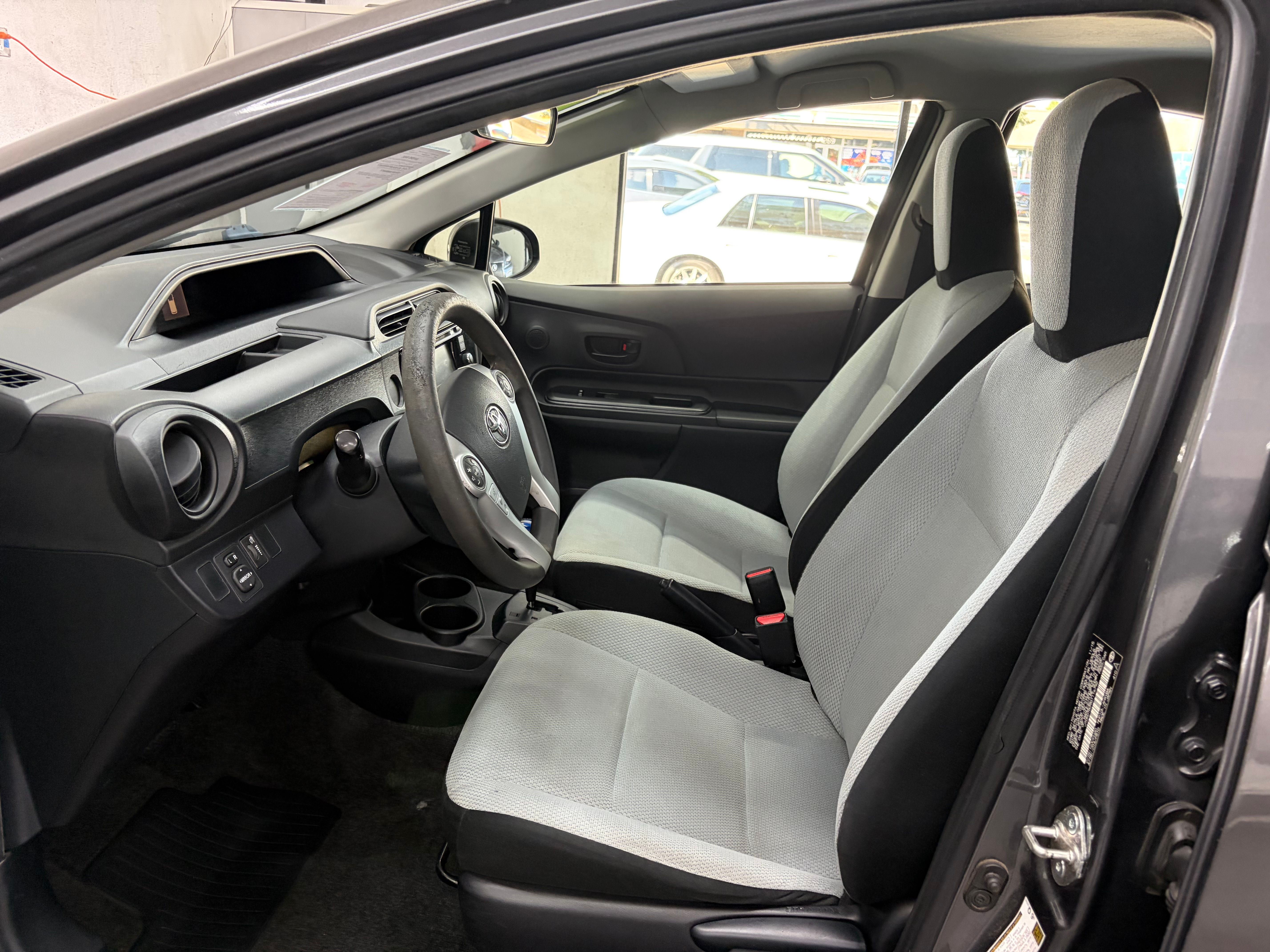 Used 2016 Toyota Prius C One FWD image 12