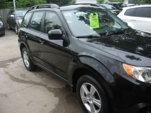 Used 2012 Subaru Forester 2.5X AWD/4WD image 3