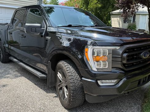 Used 2021 Ford F150 4x4 SuperCrew image 2