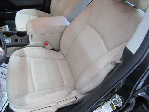Used 2016 Subaru Legacy 2.5i AWD/4WD image 11