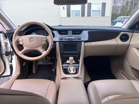 Used 2008 Mercedes-Benz CLS 550 image 20