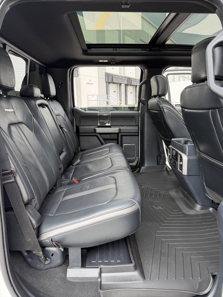 Used 2022 Ford F250 4x4 Crew Cab Platinum image 12