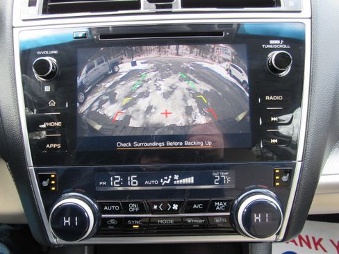 Used 2019 Subaru Outback 2.5i Premium image 21