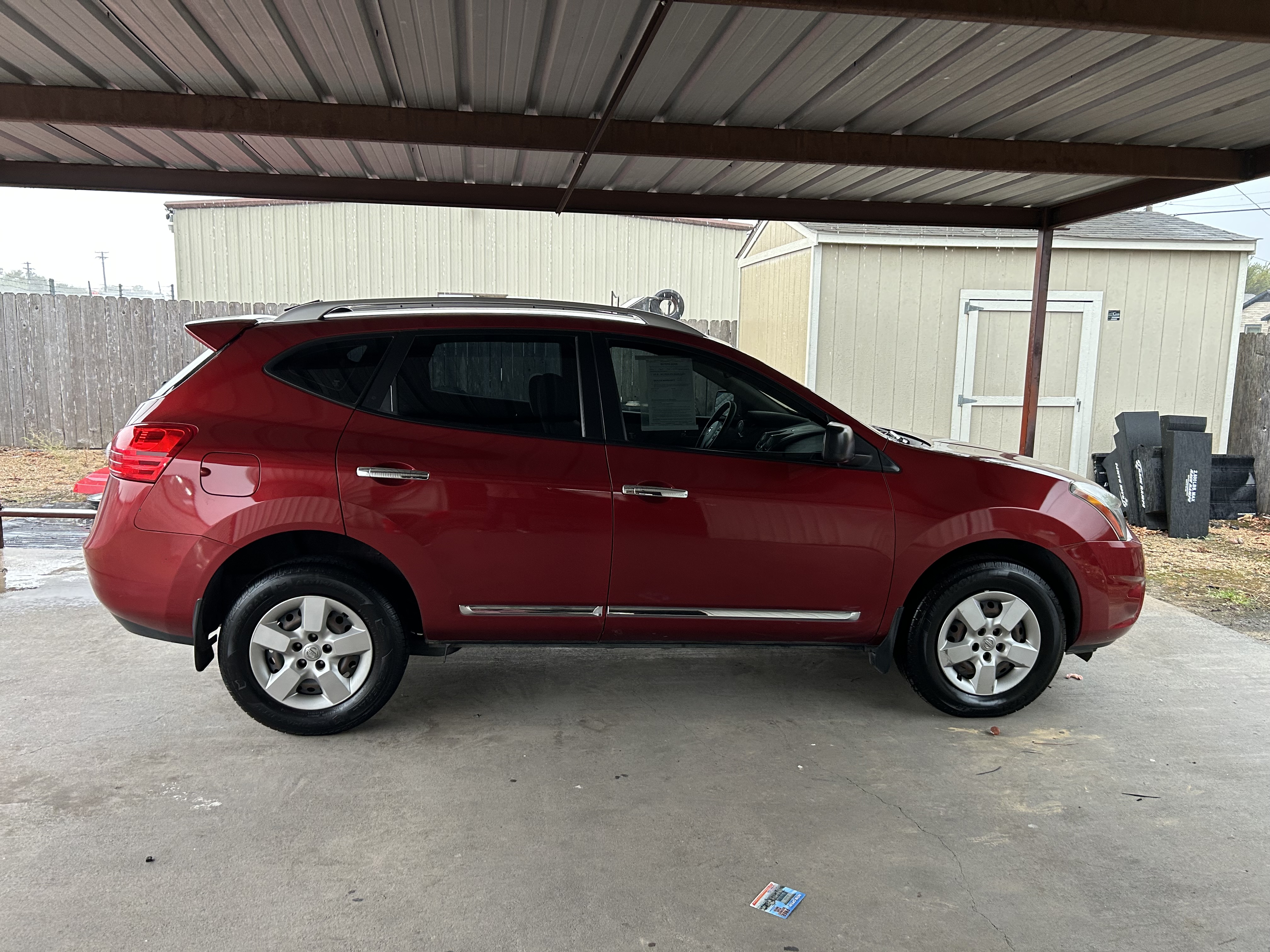 Used 2014 Nissan Rogue Select FWD S image 1