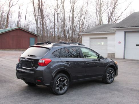 Used 2013 Subaru XV Crosstrek 2.0i Premium image 11