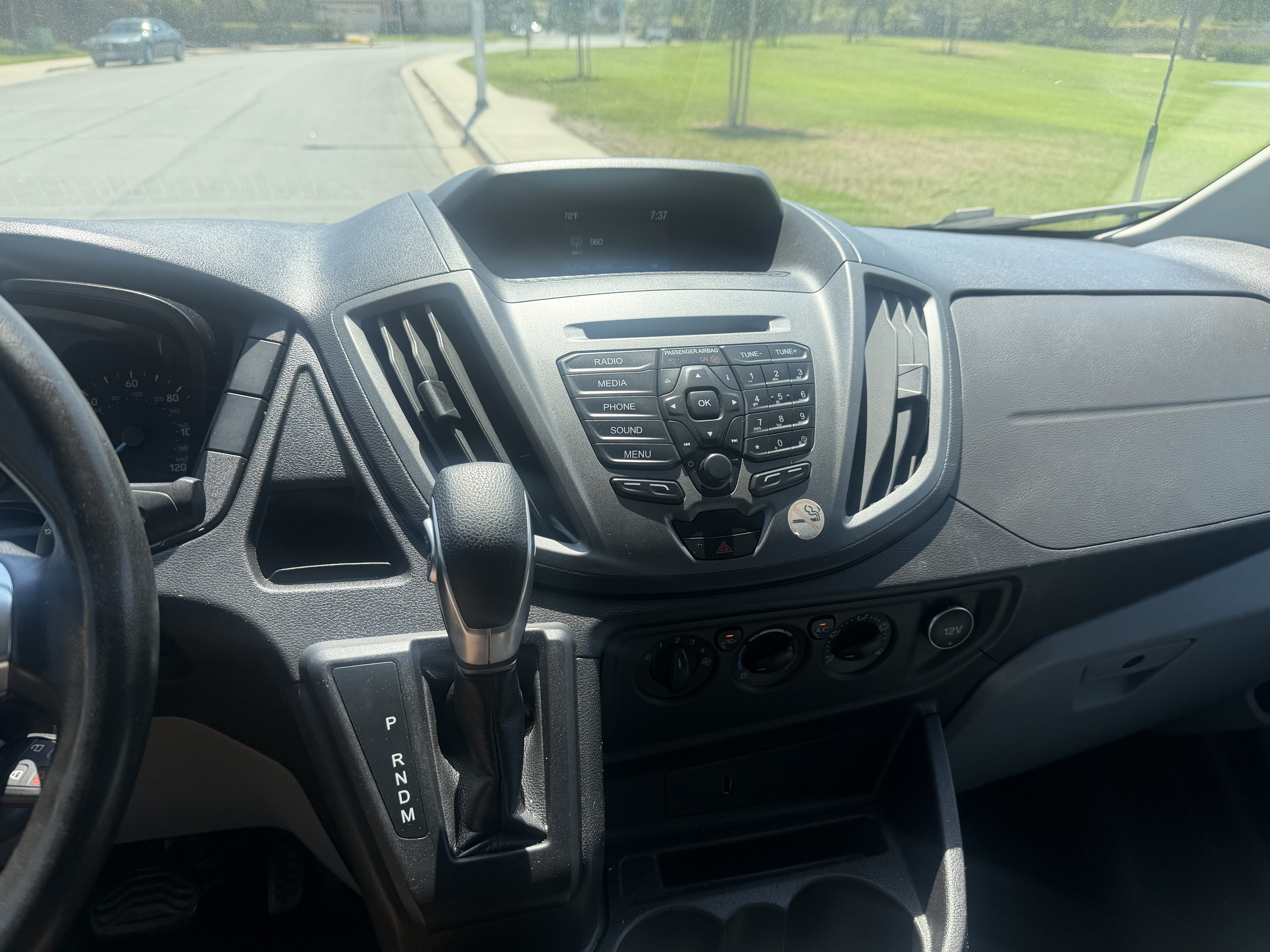 Used 2019 Ford Transit 250 148 Low Roof RWD image 10