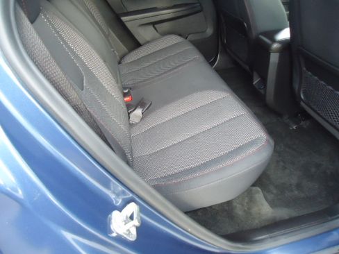 Used 2017 Chevrolet Equinox LT image 12