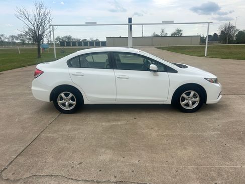 Used 2013 Honda Civic Natural Gas image 4