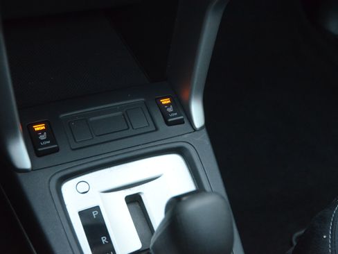 Used 2015 Subaru Forester 2.5i Premium image 17