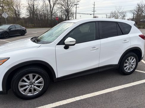 Used 2016 MAZDA CX-5 Touring image 2