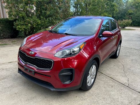 Used 2018 Kia Sportage LX image 1